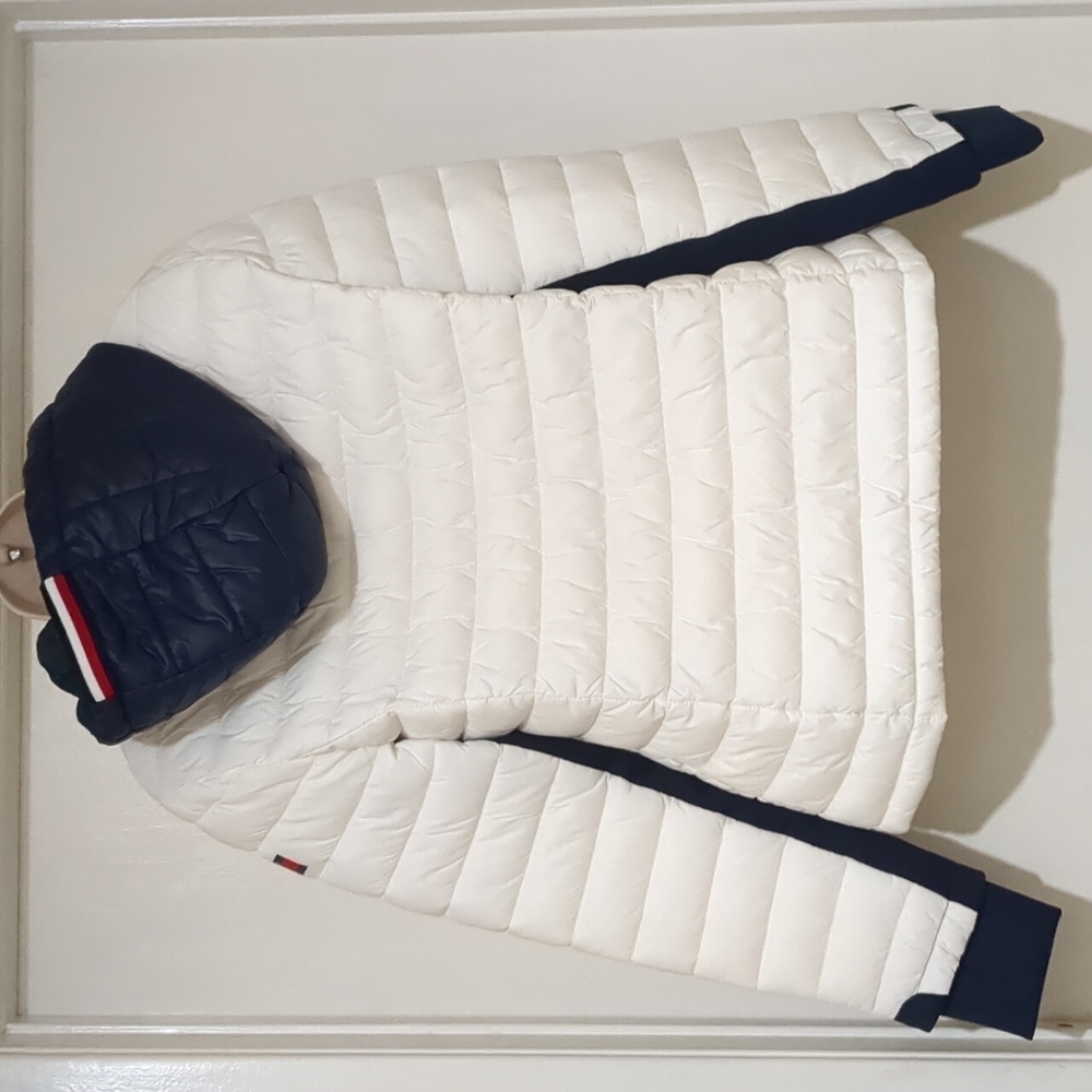 Tommy Hilfiger, packable lightweight hooded puffer jacket women M - Picture 2 of 14